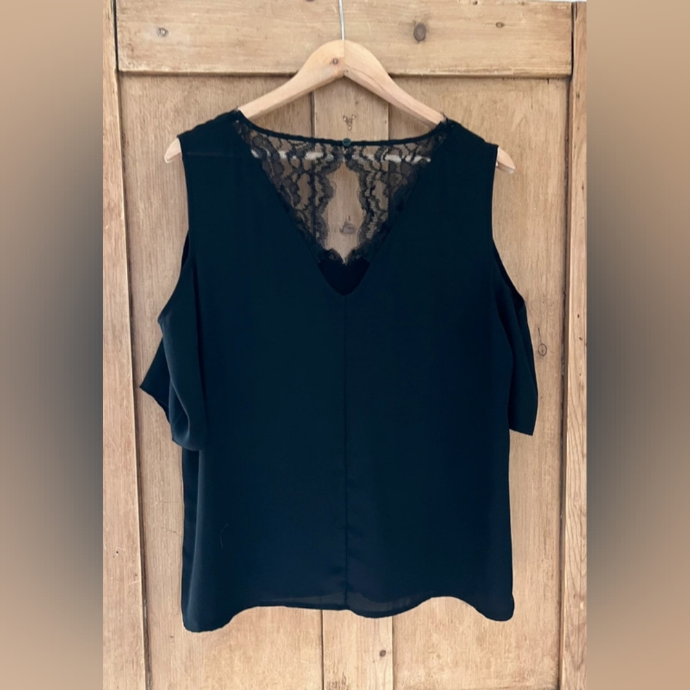Papaya Cold Shoulder Top - Picture 3 of 3